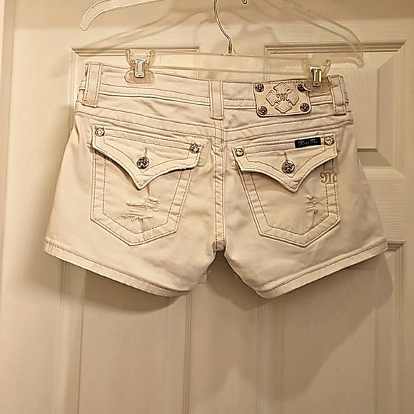 Miss Me White Denim USA Flag Shorts Women's 28 - Picture 2 of 7